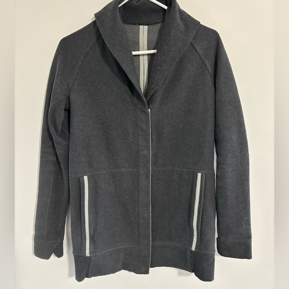 Lululemon Yin to my Yang Cardigan Size 4 - Picture 1 of 10